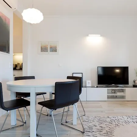 Parlament Panorama Luxury Apartment